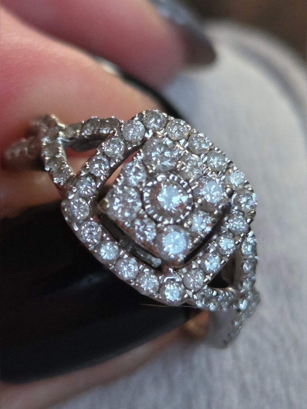 10k Pavè Halo Ring - Bridal - Promise - Anniversary - 💍 Real Diamonds - Sz 6.5